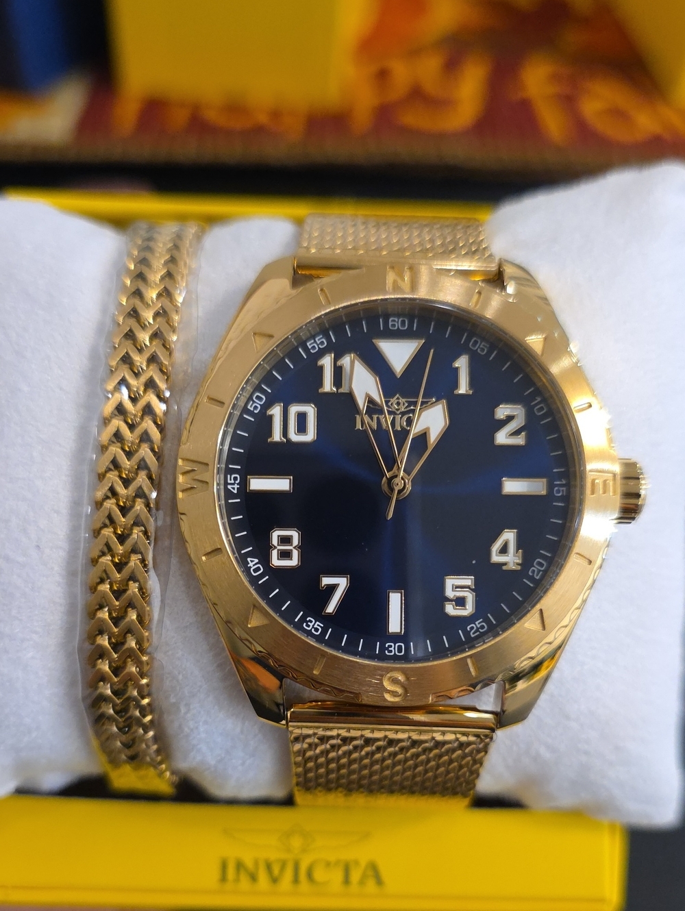 865.  Invicta Specialty Model 48292 Men's Watch With Bracelet